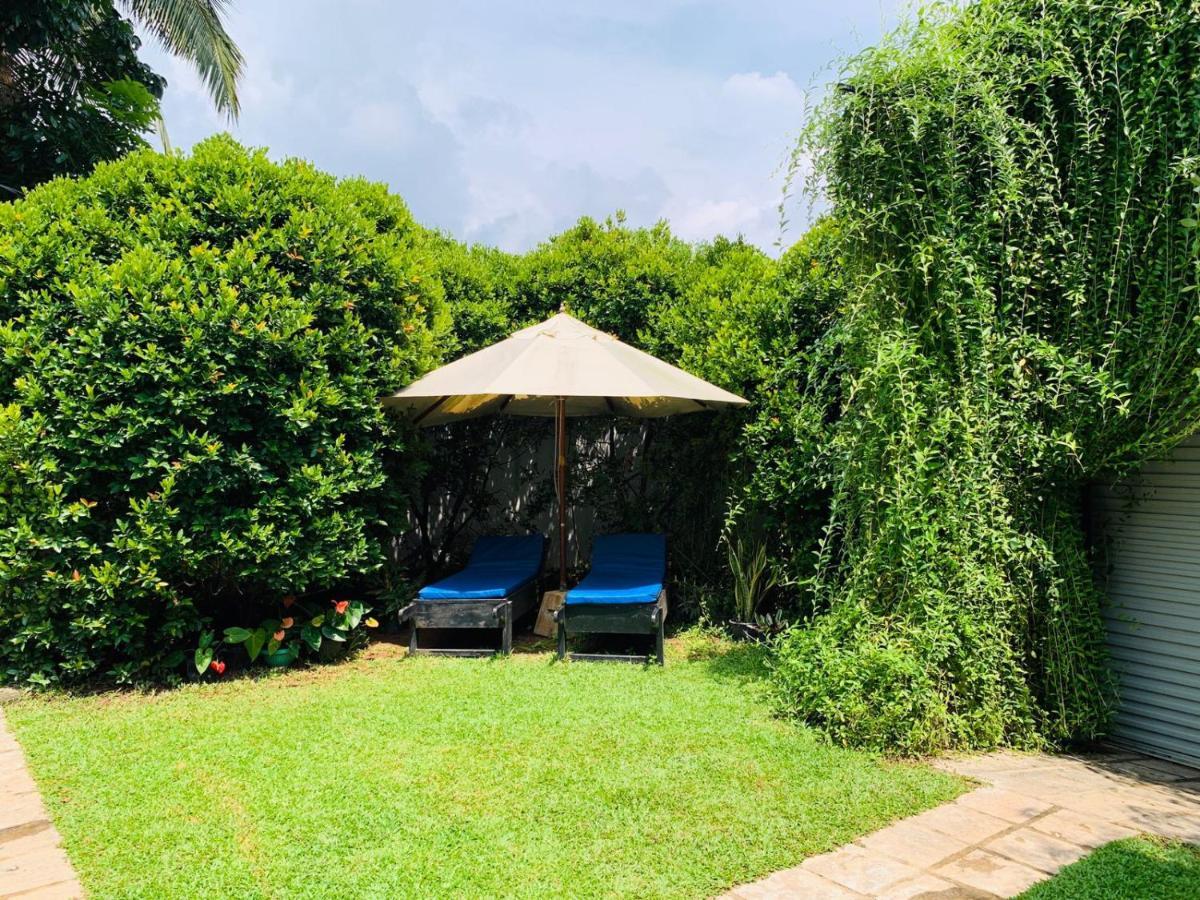 Milla Villa Hikkaduwa Buitenkant foto