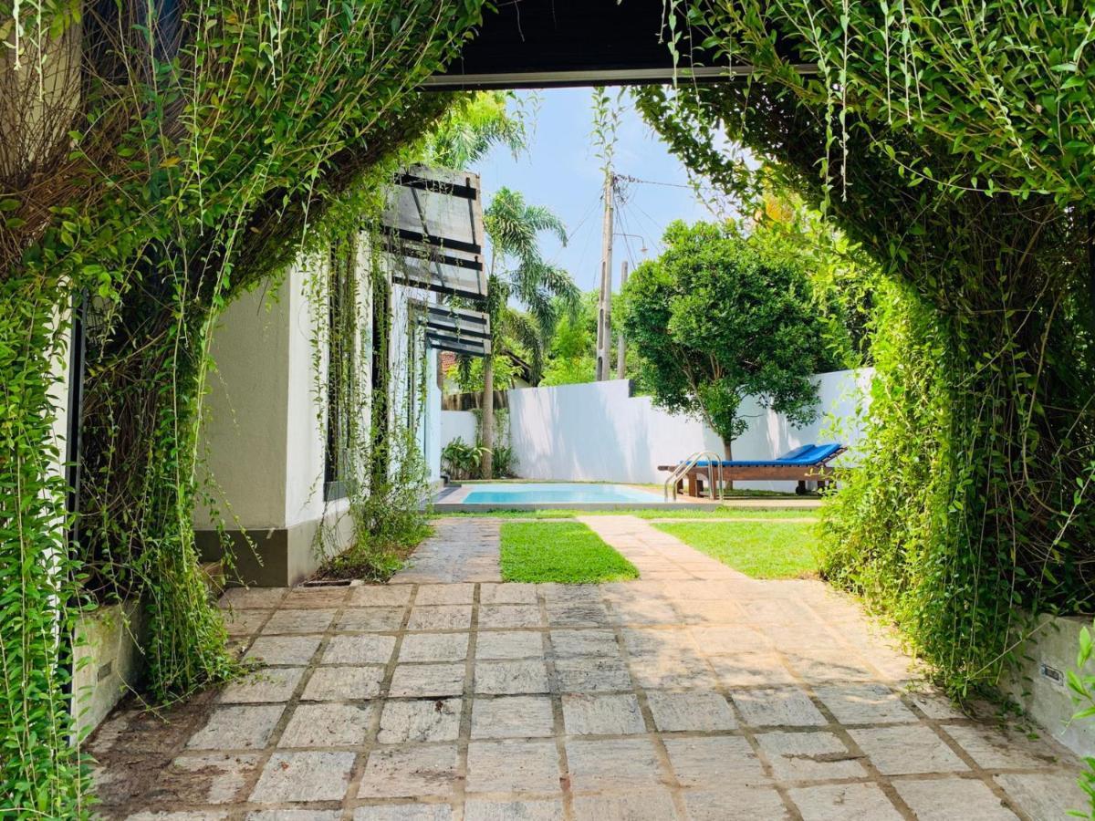 Milla Villa Hikkaduwa Buitenkant foto