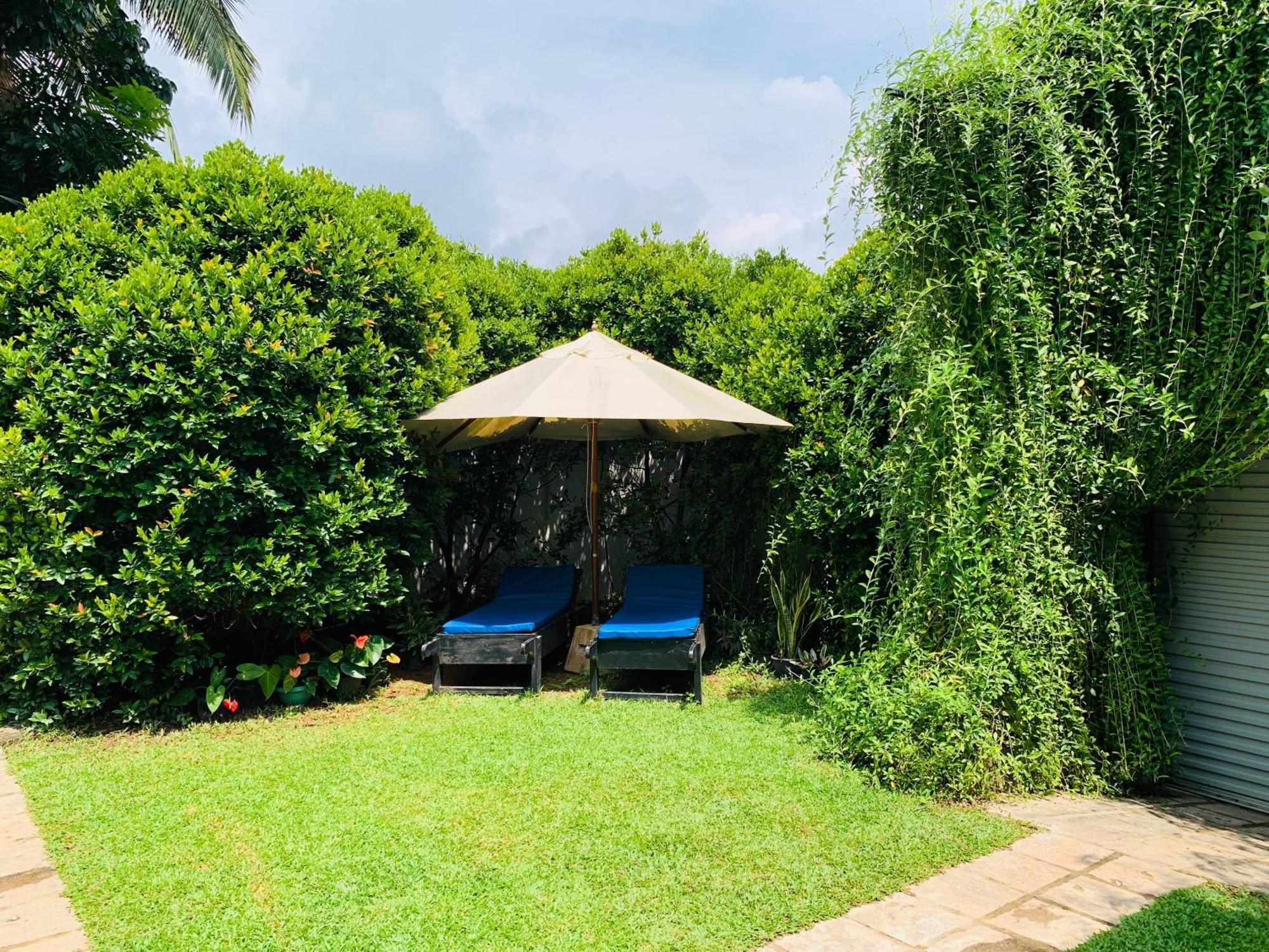 Milla Villa Hikkaduwa Buitenkant foto